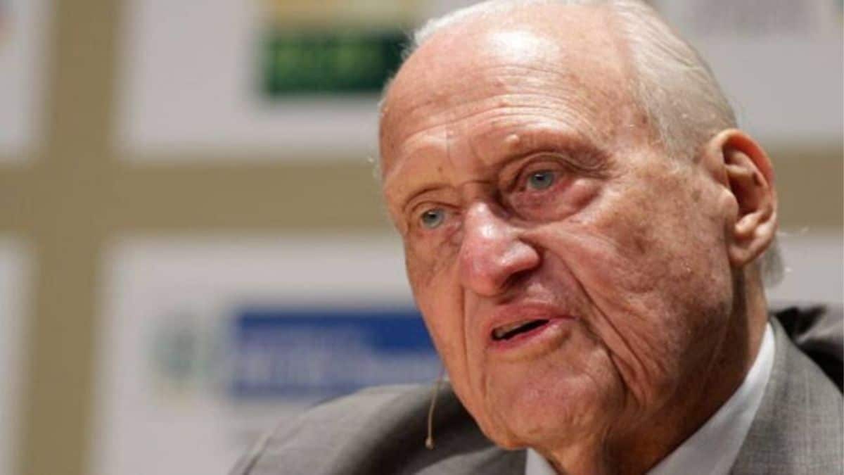 Death of João Havelange - 2016 AD - Major Historical Events on August 16