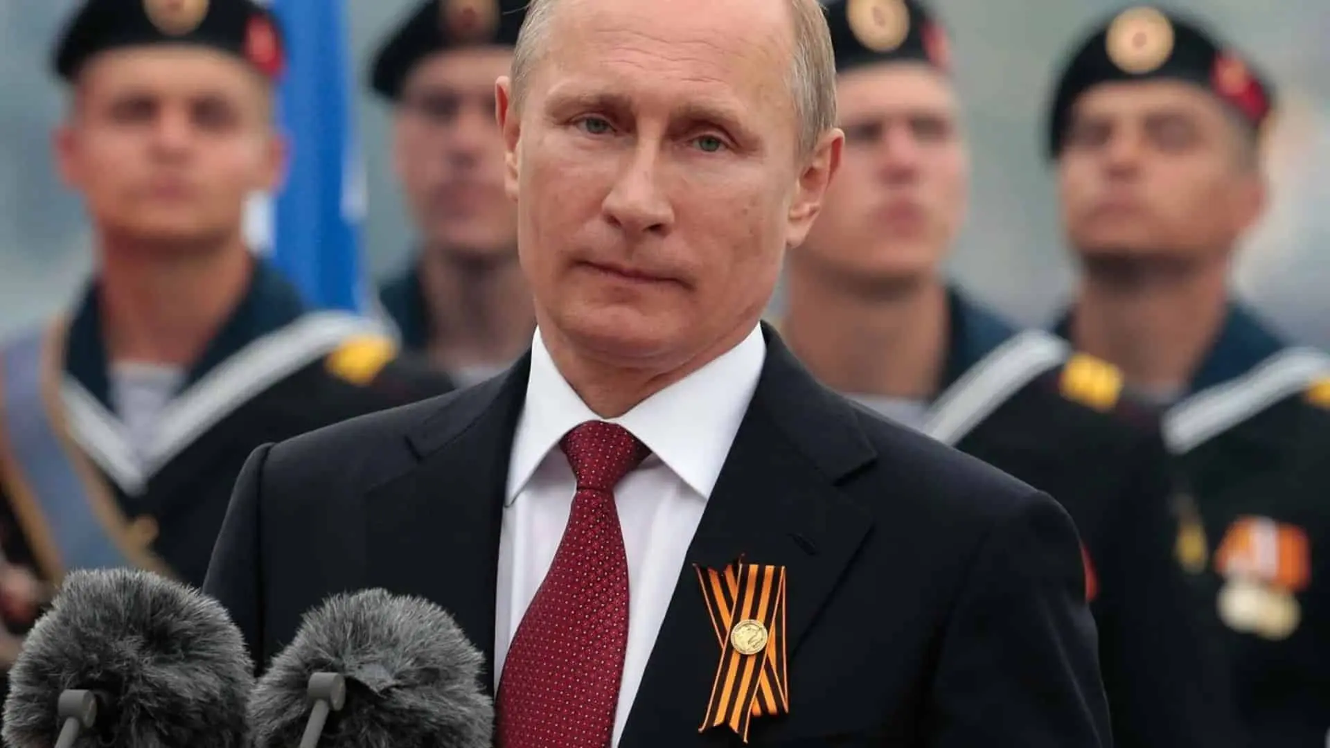 Major Historical Events on October 7 - Vladimir Putin Born - 1952 AD