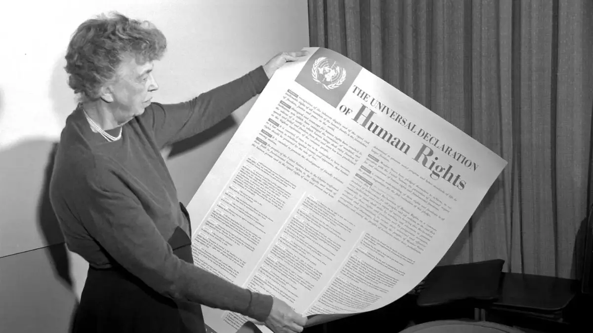 Major Historical Events on November 7 - Eleanor Roosevelt: A Humanitarian Legacy Remembered - 1962 AD