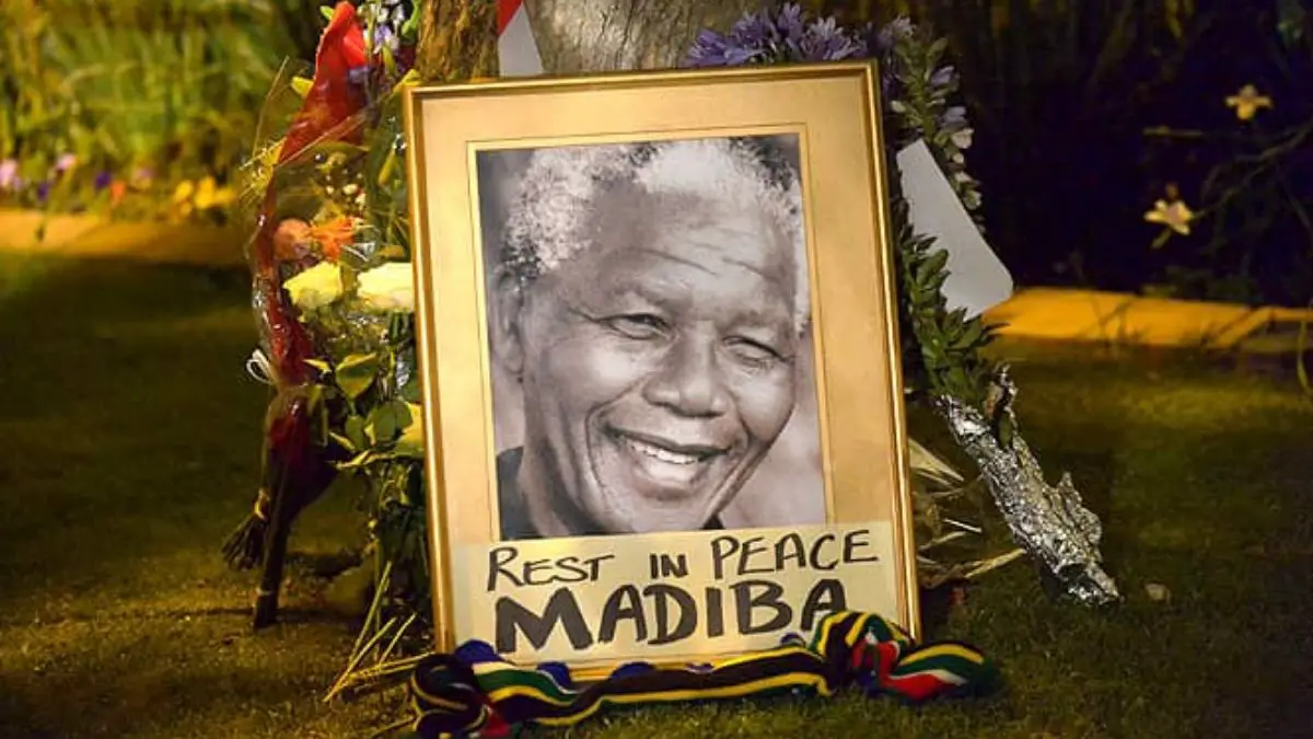 Passing of Nelson Mandela - 2013 AD - Major Historical Events on December 5