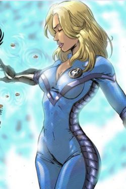 10 Sexiest Female Superheroes - Invisible Woman (Sue Storm)