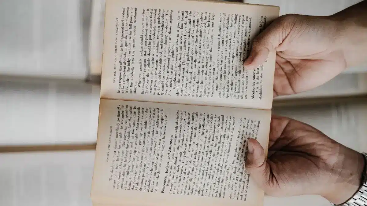 Opening Lines vs. Cliffhanger Endings: What Makes a Story Unforgettable?