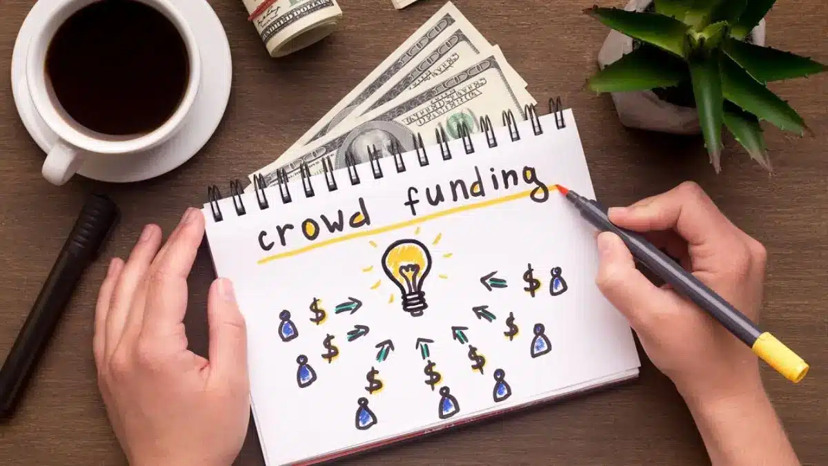 Crowdfunding Books: How Authors Turn Readers into Publishers