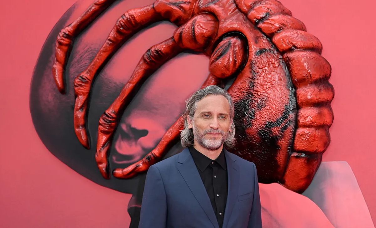 Fede Álvarez Steps Down as Director of Alien: Romulus Sequel but Stays On as Producer