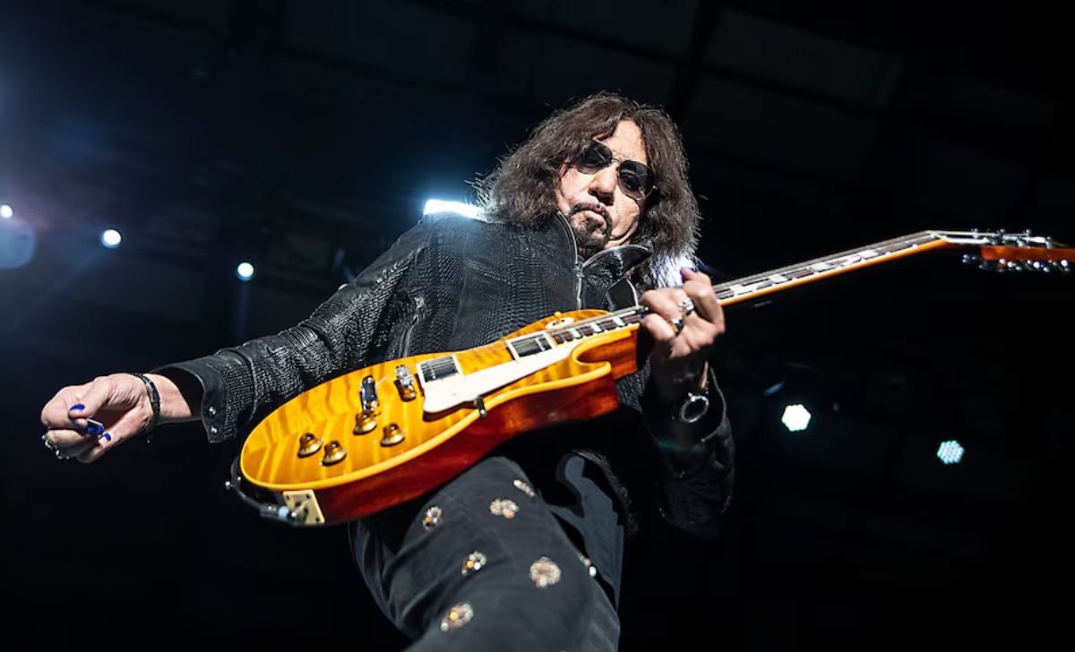 Ace Frehley, Kiss Founding Guitarist and “Spaceman,” Dies at 74