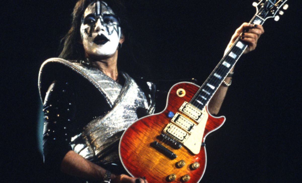Ace Frehley, Kiss Founding Guitarist and “Spaceman,” Dies at 74