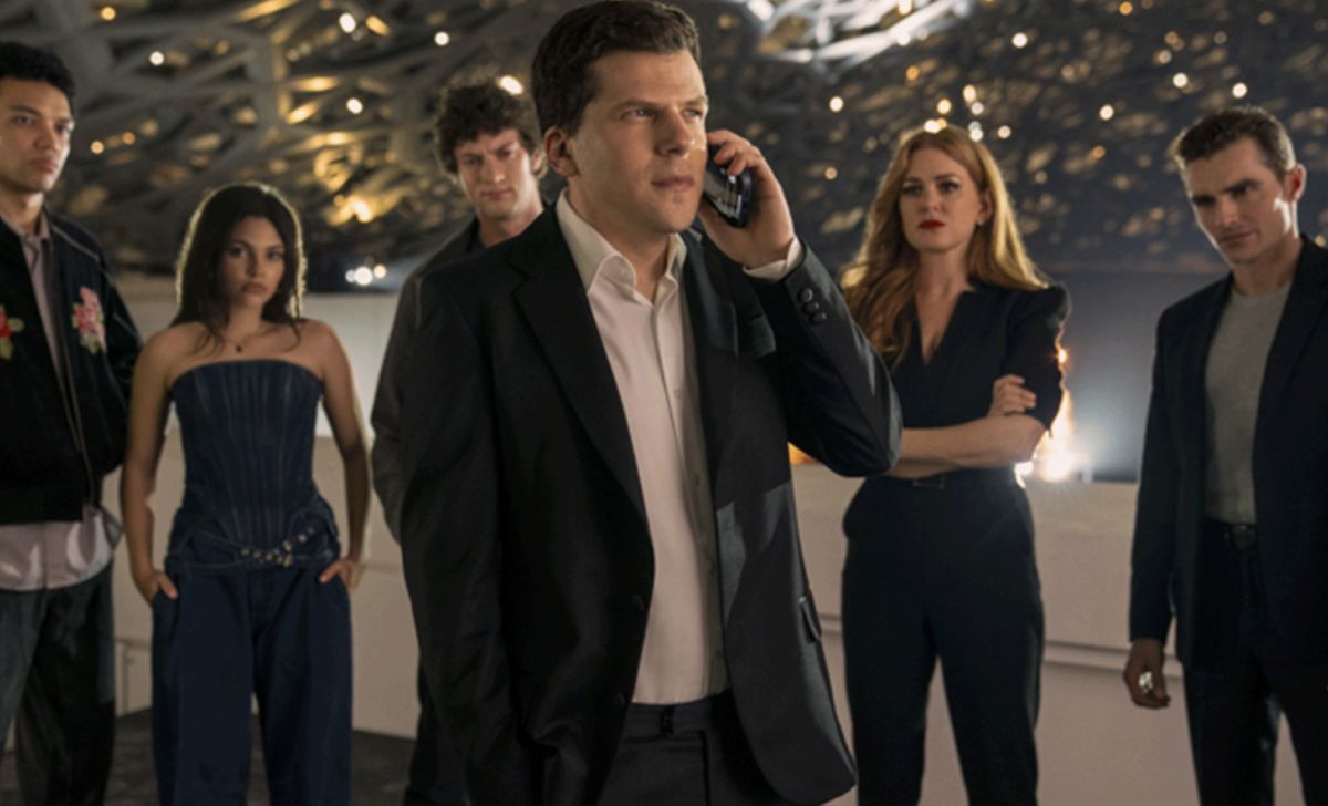 《惊天魔盗团》——一场充满魔术、混乱和动感的奇观