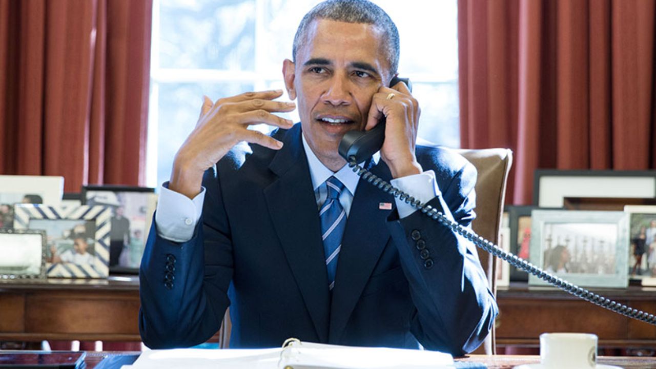 Barack Obama Addresses Alien Question, Dismisses Area 51 Cover-Up Theories (2)