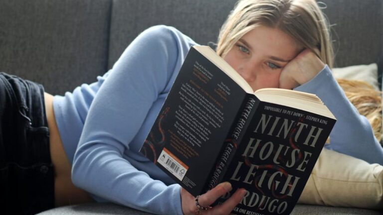 What Exactly Makes a Fantasy Novel Cozy Defining the Subgenre in 2026